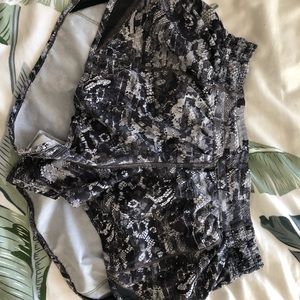 Lululemon running shorts with built in underwear